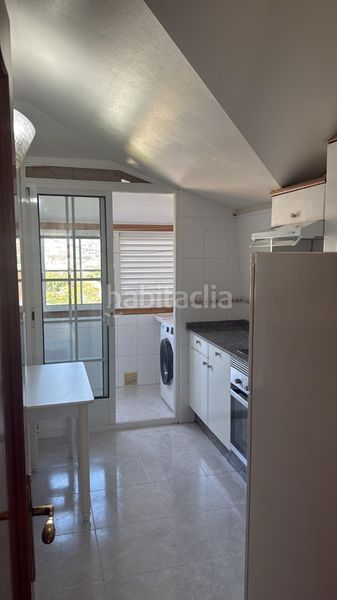 Foto cc208fa1-8a16-4e0b-9a83-89c7a77f5424. Alquiler apartamento en rúa redondo 40 piso en urbanización privada con piscina y plaza de garaje en Vigo