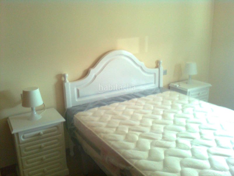 Foto f952de17-9342-4f34-81c9-90d47a0dd680. Apartament a avenida de castelao 49 a As Travesas - Balaidos Vigo