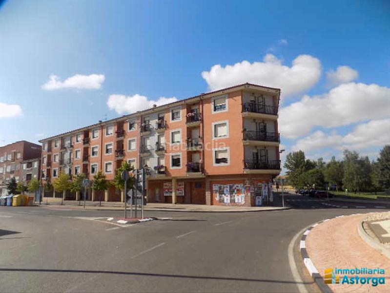 Foto 820d7b9f-f970-44a3-a96e-608e3ed18e83. Affitto locale commerciale in Astorga