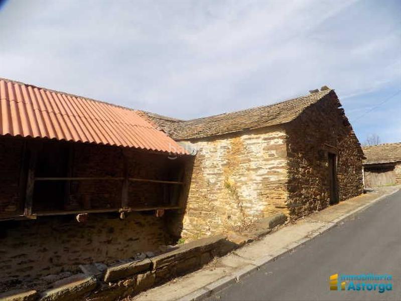 Foto 1f34ca2b-d4e4-4c84-a854-0e923f6ce9ad. Mas dans Lucillo