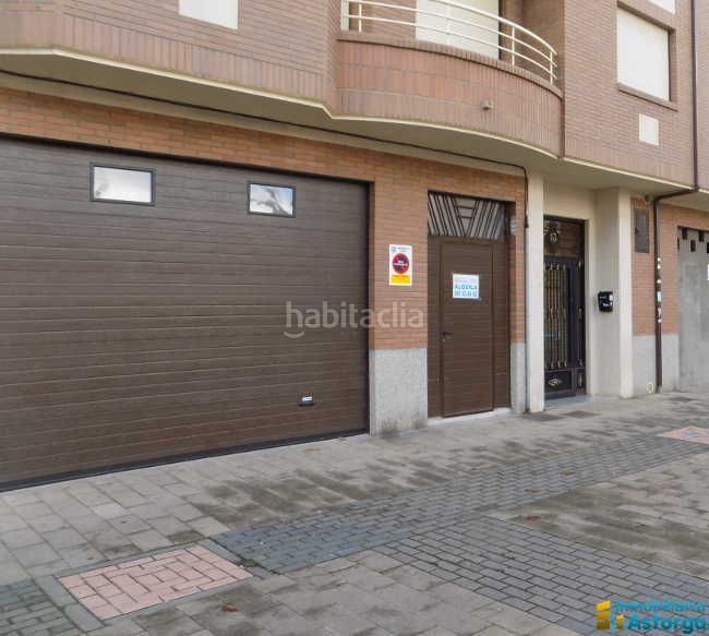 Foto 0757f9e2-115f-4384-a799-19ac1ce8e1a9. Lloguer local comercial a Astorga