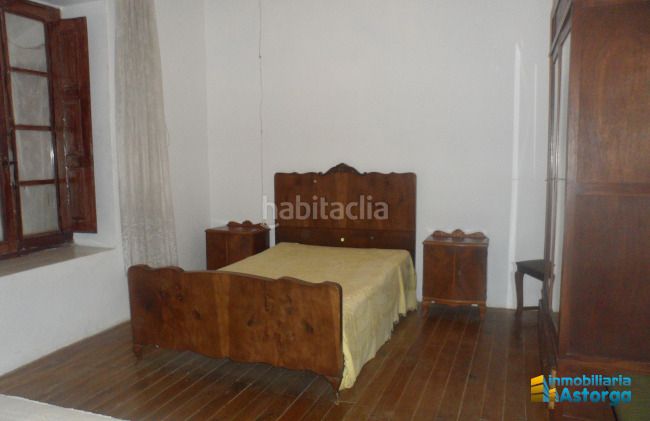 Foto 5bf39a93-98d5-411e-bae7-a3280f5ee5b2. Casa a le-6426 5 a Valderrey