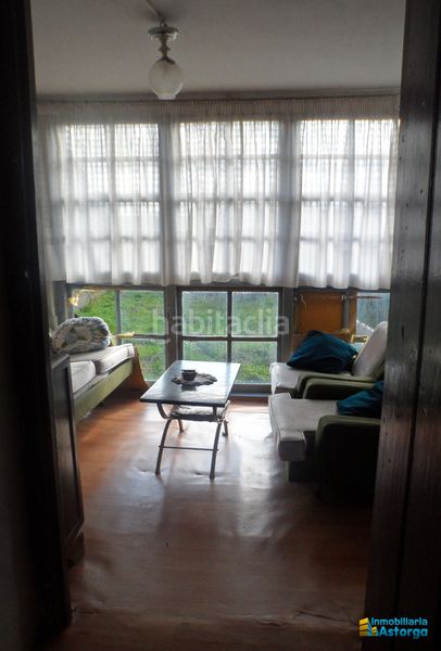 Foto 723b99c0-a96c-496f-ac20-6968e165abbc. Casa a le-6426 5 a Valderrey