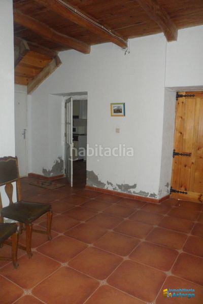 Foto 77c8a1eb-0e57-4f4d-bb25-70f5a5131b8e. Casa a le-6426 5 a Valderrey