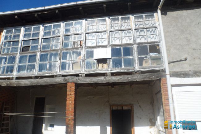 Foto 8d32ac6f-dc6c-4f41-8e78-bb8d665beb5c. Casa a le-6426 5 a Valderrey