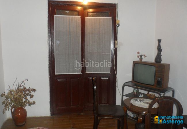 Foto 925ccba9-20a3-43a6-b83a-4b13d59c71af. Casa a le-6426 5 a Valderrey