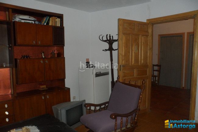 Foto acff8f6f-4405-4293-8d5d-a58a98698e30. Casa a le-6426 5 a Valderrey