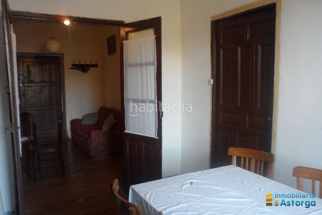 Foto c39e84b0-4b51-46a4-934b-862518527b55. Casa a le-6426 5 a Valderrey