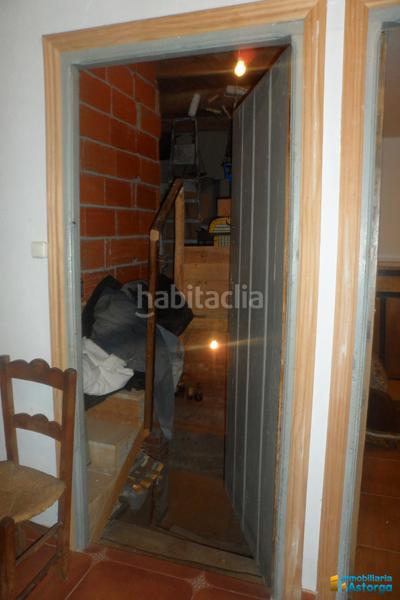 Foto f0e24225-2b71-41d6-8757-4762fc3bde25. Casa en Valderrey