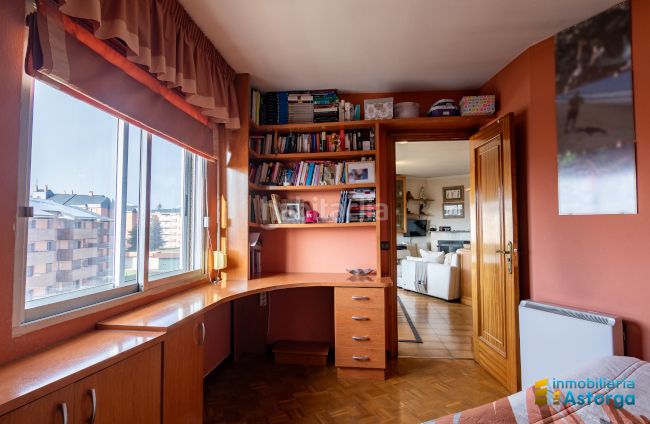 Foto 6622e2a3-73b3-4332-8555-2578434338f8. Appartamento con camino riscaldamento in Astorga