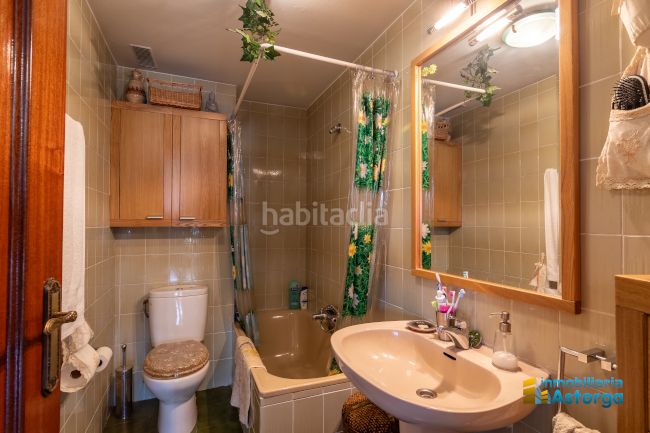 Foto 8b323b5d-835e-4b5c-8112-54c867d46376. Appartamento con camino riscaldamento in Astorga