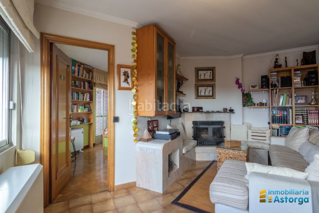 Foto d8d8ceb2-5a5a-4225-9026-e9523180bd74. Appartamento con camino riscaldamento in Astorga