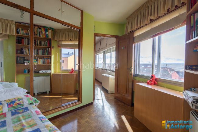 Foto e8cfd823-f663-49a5-81f6-7ba4f1060355. Appartamento con camino riscaldamento in Astorga