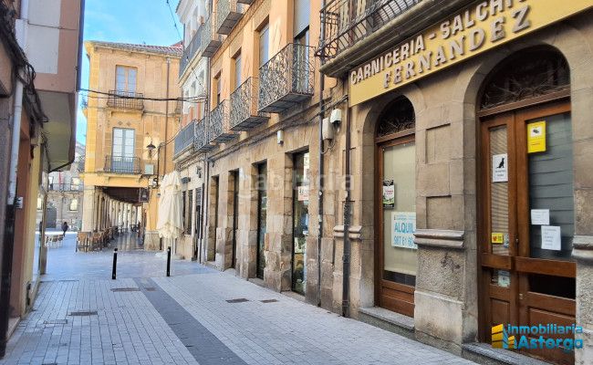 Foto 3a92a168-1b46-4773-8ed4-c526b6ff0a8a. Lloguer local comercial a Astorga