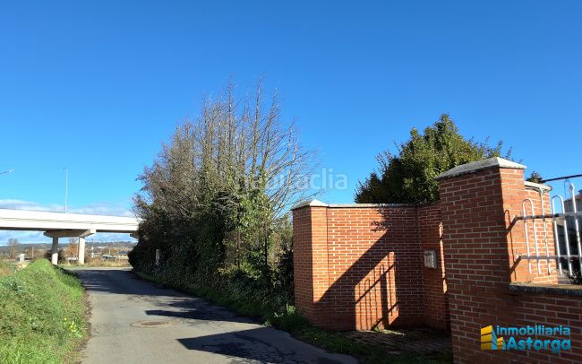 Foto 519be386-ea94-4321-824f-386bbb12475d. Chalet avec chauffage parking piscine dans Astorga