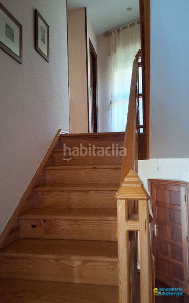 Foto 65fa8419-ad08-431b-b201-215c4902a35a. Chalet avec chauffage parking piscine dans Astorga