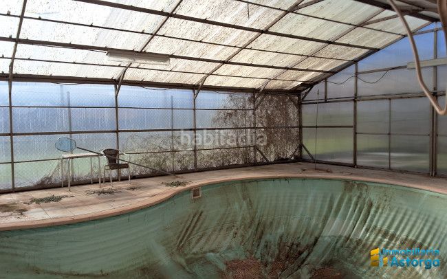 Foto 95742679-4f7c-40c0-9f54-5a9f9752474b. Chalet avec chauffage parking piscine dans Astorga