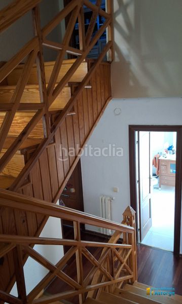 Foto a25c7bd8-2182-42cd-ac72-4ad75692bfec. Chalet avec chauffage parking piscine dans Astorga