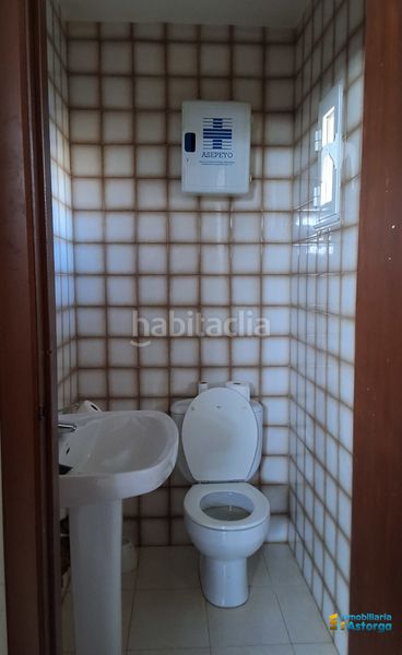 Foto a6805356-f02b-4f05-b65a-deced2e5cd0e. Chalet avec chauffage parking piscine dans Astorga