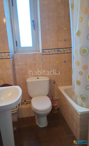 Foto 681a91ed-8876-492a-81be-bb2b88553402. Piso en Astorga