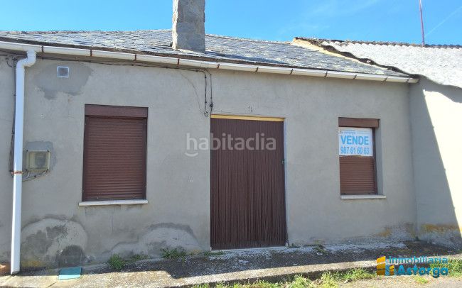 Foto a28893c6-9a8d-4bb8-9828-8c6f950fc63d. Casa amb calefacció a Quintana del Castillo