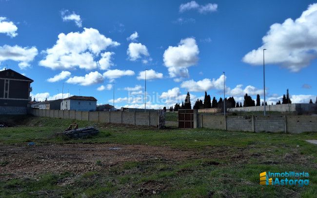 Foto eb6b2148-8c04-4d00-b18b-897e5cd09426. Terreny residencial a Astorga