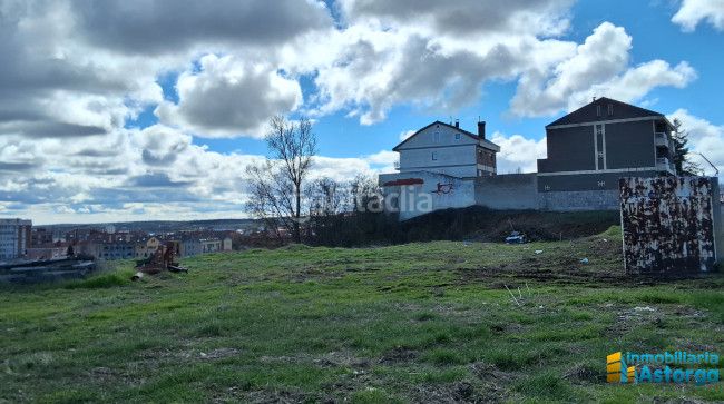 Foto ff093d6f-ddb6-4219-9cfd-063663868961. Terreny residencial a Astorga