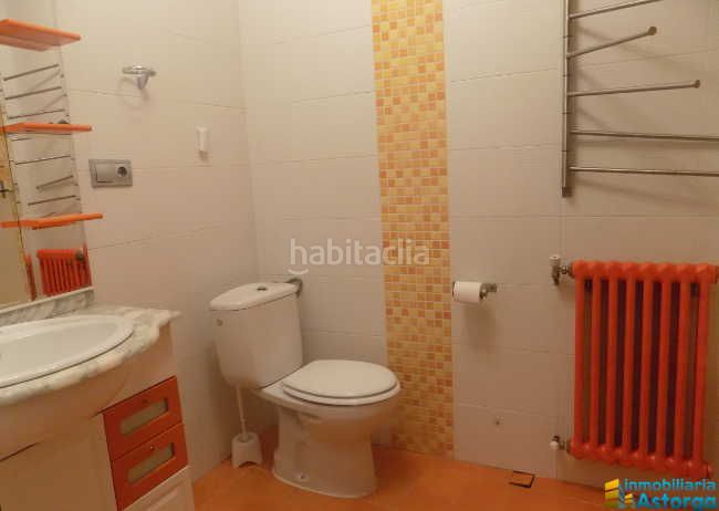Foto 29a9bbc0-5375-43b9-8d19-039409849161. Flat with heating in Astorga