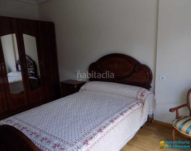 Foto c9e8fc9f-a921-4bee-838d-a84d39141289. Rent flat with heating parking in Astorga