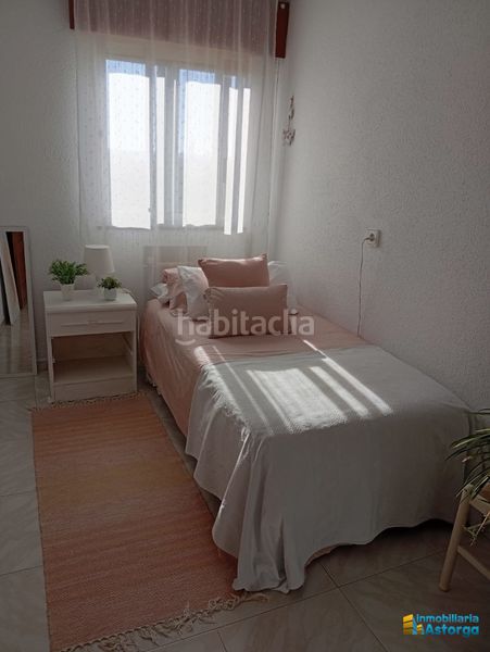 Foto a7ab4aee-4e21-4243-b158-c6d2b5fae93f. Piso en Astorga