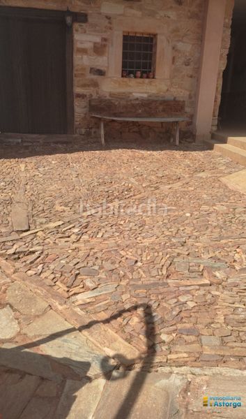 Foto 756ee758-5190-4b17-9d0a-e44513b48cbe. Casa en Astorga