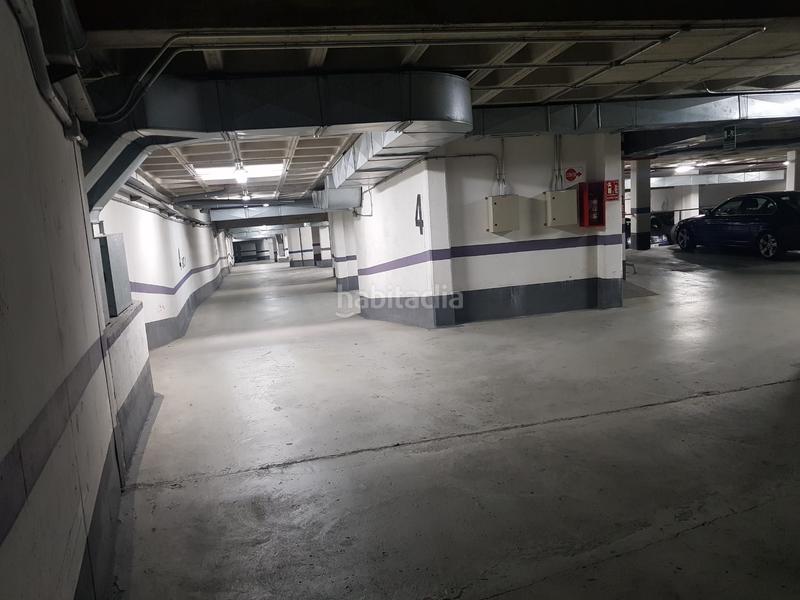 Foto de833844-bd8f-4e77-b094-080252ba1691. Parking coche en San Bernardo Salamanca