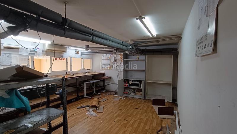 Foto 5c449eca-1e7e-4eb7-a173-71c067b54c13. Alquiler local comercial local en avd. de los cipreses en Salamanca