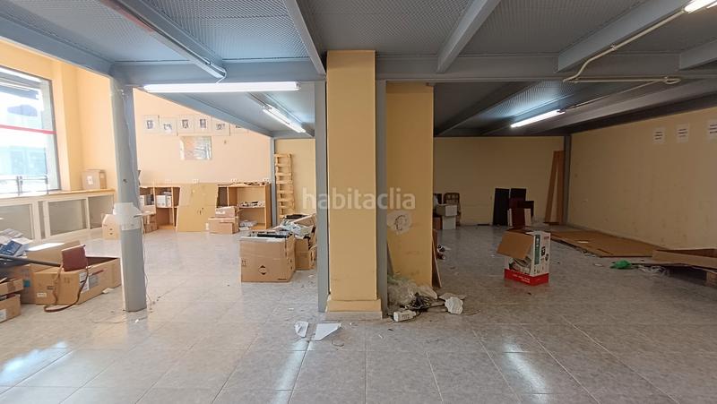 Foto bf137622-ef2e-4705-aa36-be04f8d19084. Alquiler local comercial local en avd. de los cipreses en Salamanca