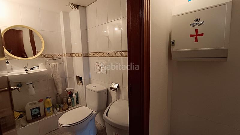 Foto fe2158c7-5277-4249-b1d2-1b8585542d41. Alquiler local comercial local en avd. de los cipreses en Salamanca