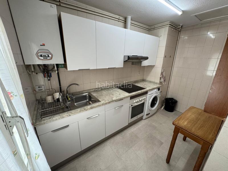 Foto fcd24336-f843-4090-b721-4006f6f06f6d. Alquiler piso en calle valle inclán 24 en Carmelitas Salamanca