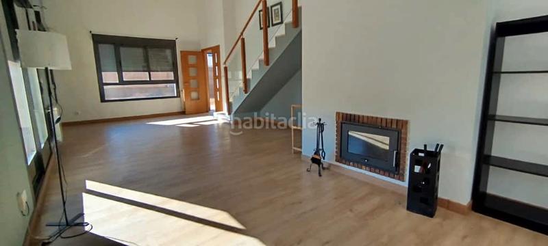 Foto 032036ac-5ff0-4742-8b3b-6aa04659582b. Casa pareada chalet en venta en Carrascal de Barregas