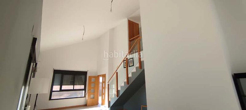 Foto 8eb239aa-21be-4b8b-bb70-f9f139aebe2a. Casa pareada chalet en venta en Carrascal de Barregas