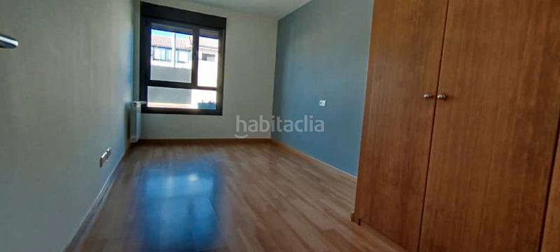 Foto dfe6dae2-a691-46a3-933e-8c138b259679. Casa pareada chalet en venta en Carrascal de Barregas