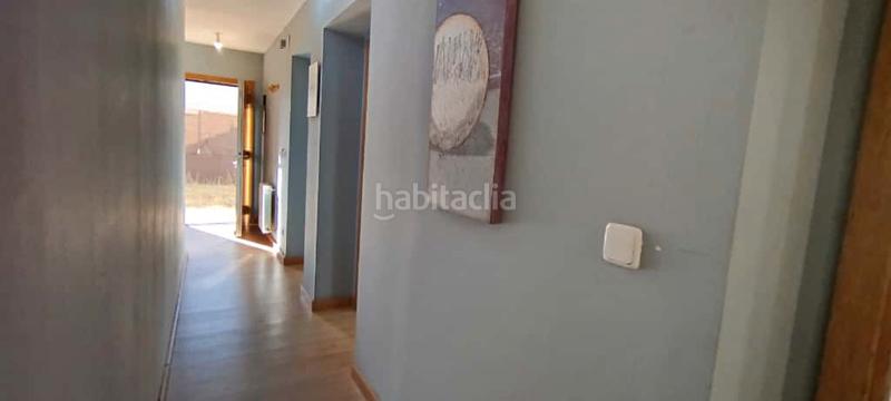 Foto e88a7575-f8b1-4005-96a0-a4856ab630d1. Casa pareada chalet en venta en Carrascal de Barregas