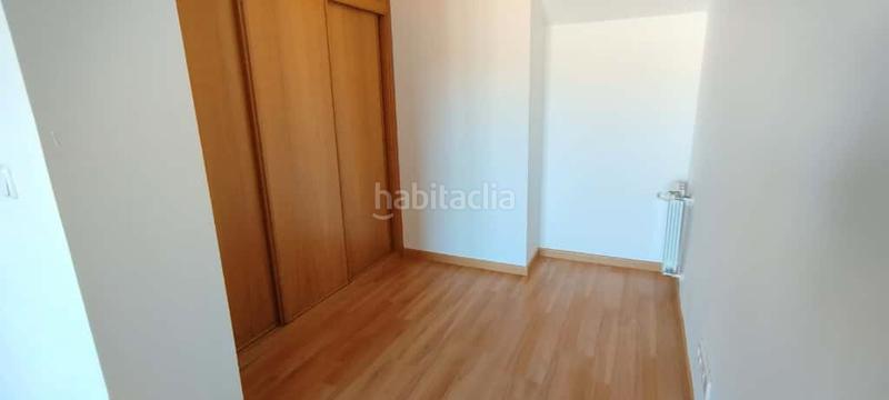 Foto f7d0b931-9e9c-456c-82af-8c6df7f73831. Casa pareada chalet en venta en Carrascal de Barregas