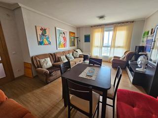 Piso  Camino carbajosa. Piso de 3 dormitorios y 2 baños, plaza de garaje cerrada en el d