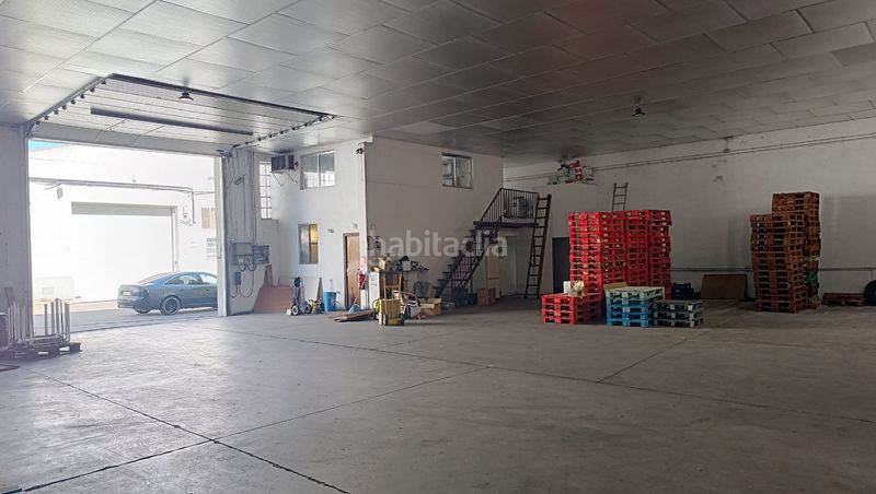 Foto 61945fe2-ef91-4389-9476-f73c9d652d16. Fabrikhalle in Villares de la Reina