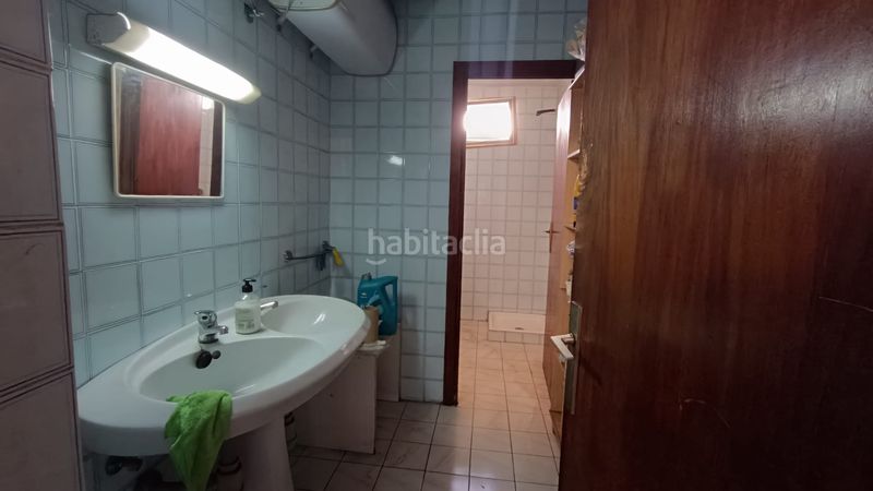 Foto a92dad9c-8440-452b-9e2b-55f1ef40d30d. Fabrikhalle in Villares de la Reina