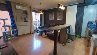 Pis  Calle escuelas. Piso en venta castellanos de moriscos