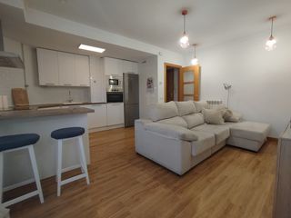 Apartament  Paseo encina. Apartamento en urbanización cerrada con piscina en san cristóbal