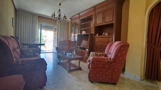 Pis  Calle regajo. Venta de piso en calle regajo, 3 dormitorios y baño, balcón