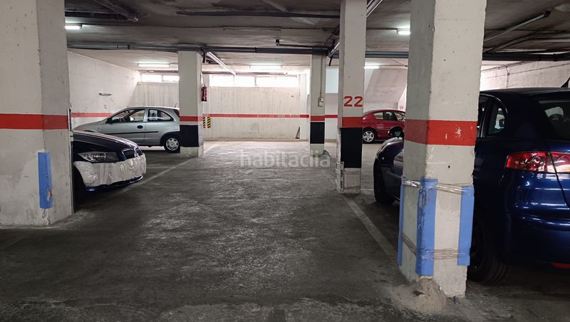 Foto ae373a40-6946-4c6f-9aaa-df7b1a59cf6c. Aparcament cotxe a San Bernardo Salamanca