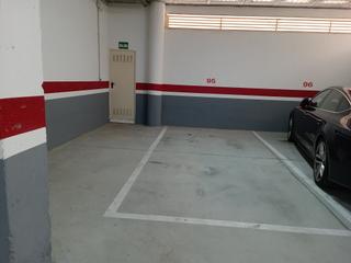 Parking voiture  Avenida burgos. Venta de garaje en santa marta de tormes zona  cc tormes