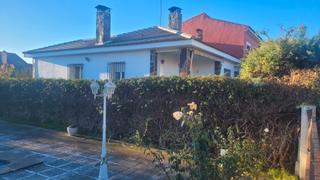 Chalet à Villanueva de la Torre. Venta de chalet unifamiliar en villanueva de la torre (guadalaja